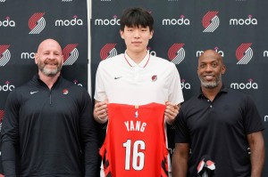杨瀚森夏联有5名队友有过NBA履历，一人为2011年11号秀