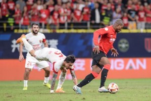 百家乐-海港败走凤凰山还将迎来天王山PK？哈维尔怒批开局